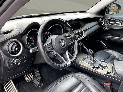 Used 2019 Alfa Romeo Stelvio Ti Lusso w/ Quick Order Package 22X Lusso image 13