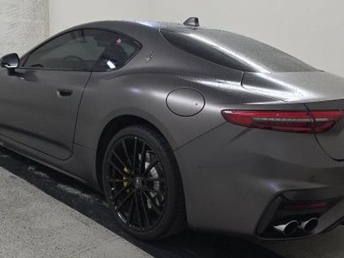 Used 2024 Maserati GranTurismo Trofeo AWD/4WD image 2