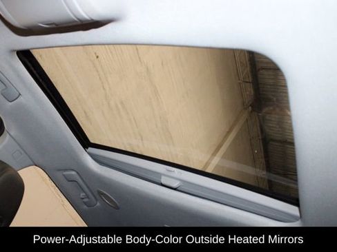 Used 2023 GMC Acadia AT4 w/ Technology Package image 18