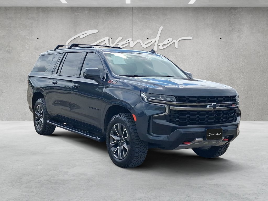 Used 2022 Chevrolet Suburban Z71 w/ Luxury Package AWD/4WD image 2