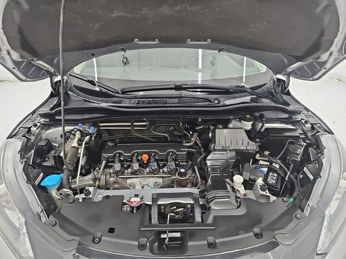 Used 2018 Honda HR-V LX image 33