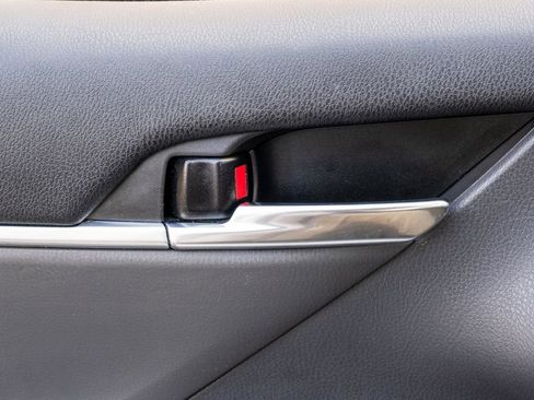 Used 2023 Toyota Camry LE FWD image 12