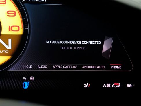 Used 2025 Ferrari Purosangue image 25