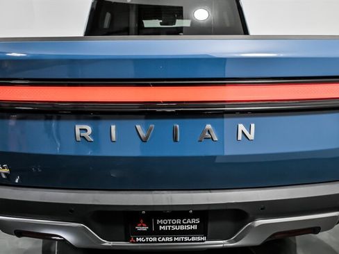 Used 2022 Rivian R1T Adventure image 10
