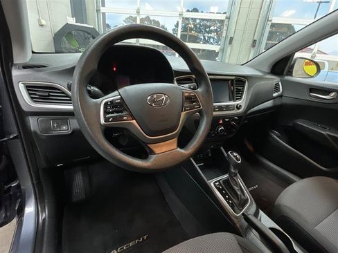 Used 2020 Hyundai Accent SEL image 13