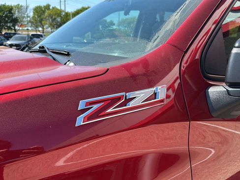 Used 2022 Chevrolet Silverado 1500 LT Trail Boss w/ LT Trail Boss Premium Package image 10