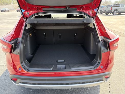 New 2026 Chevrolet Trax LT w/ Driver Confidence Package image 18