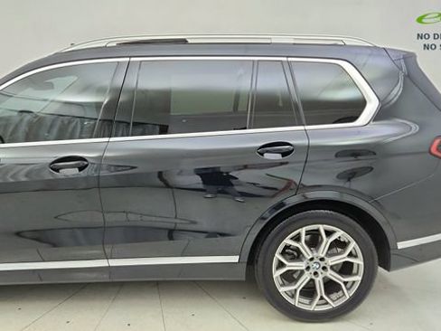 Used 2025 BMW X7 xDrive40i w/ Premium Package AWD/4WD image 23