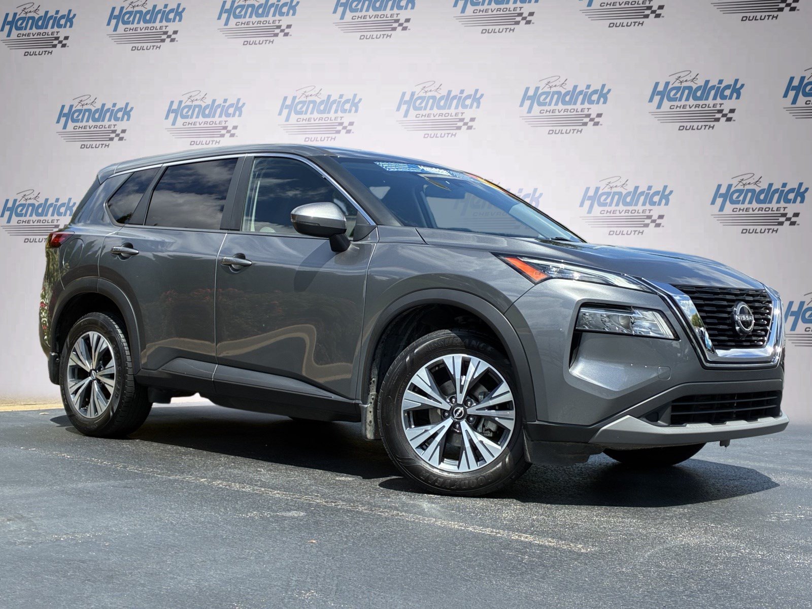 Used 2022 Nissan Rogue SV FWD image 2