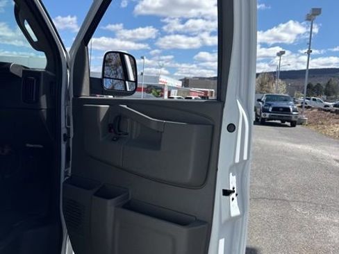 Used 2024 Chevrolet Express 2500 w/ Driver Convenience Package image 12