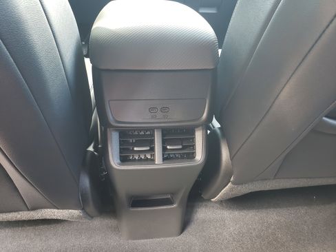 New 2026 Chevrolet Equinox LT w/ Convenience Package II image 36