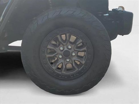 Used 2022 Jeep Wrangler Unlimited Rubicon w/ Dual Top Group image 21