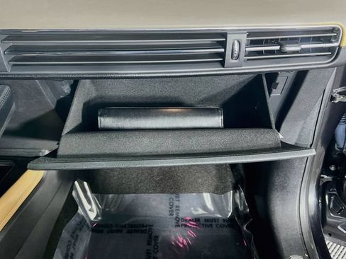 Used 2021 Lincoln Corsair Reserve FWD image 31