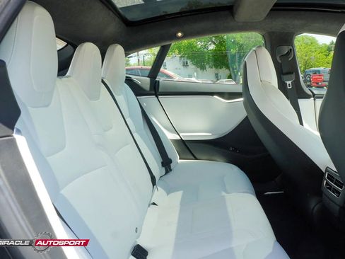 Used 2017 Tesla Model S 100D AWD/4WD image 39