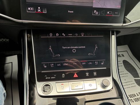 Used 2023 Audi Q8 Prestige AWD/4WD image 32