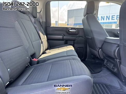 Used 2024 Chevrolet Silverado 2500 Custom w/ Custom Value Package image 9