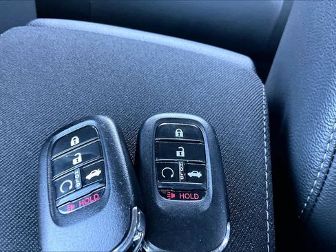 Used 2025 Honda Civic Sport image 14