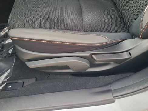 Used 2017 Subaru Crosstrek 2.0i Premium image 23