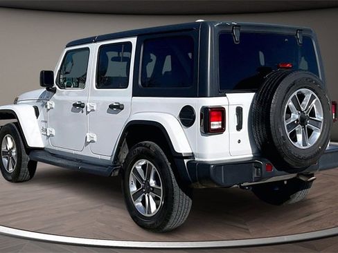 Used 2020 Jeep Wrangler Unlimited Sahara image 11
