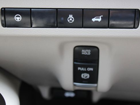 Used 2025 Nissan Murano SL AWD/4WD image 28