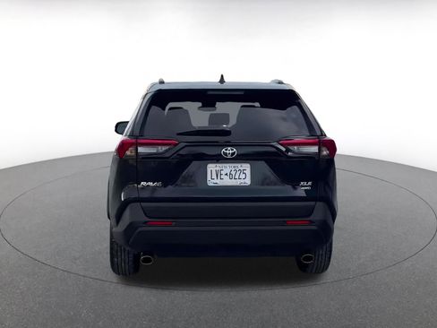 Used 2025 Toyota RAV4 XLE image 12