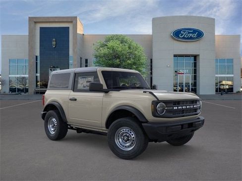 New 2025 Ford Bronco 2-Door image 7