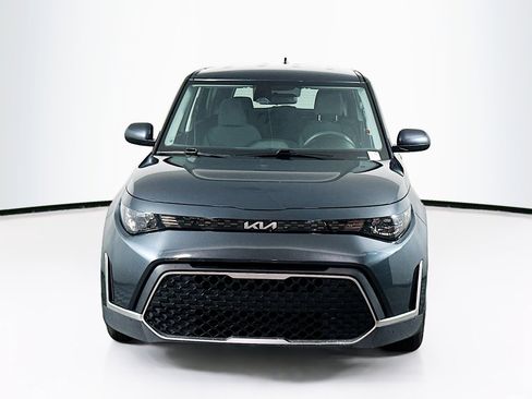 Used 2025 Kia Soul LX w/ LX Technology Package image 2