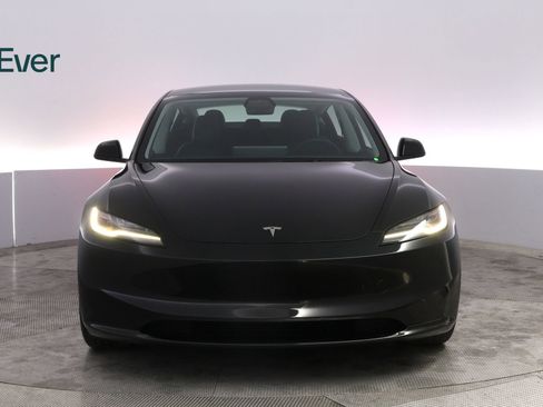 Used 2024 Tesla Model 3 Standard Range RWD image 12