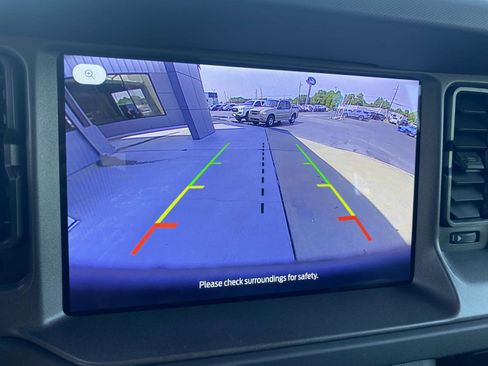 New 2025 Ford Bronco 4-Door image 18