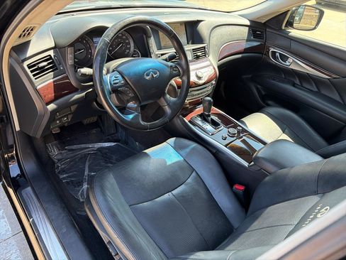 Used 2011 INFINITI M37 w/ Premium Pkg RWD image 14
