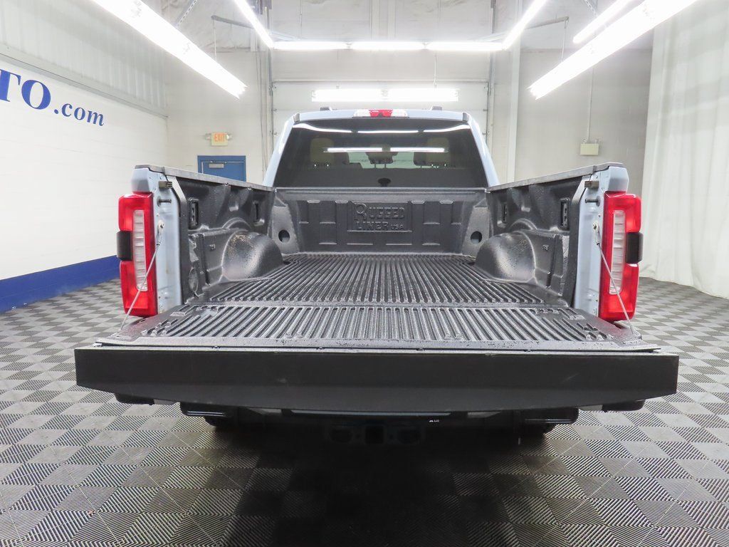 Used 2025 Ford F350 Lariat AWD/4WD image 37