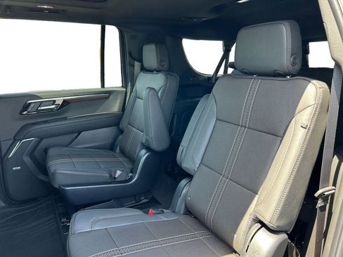 New 2026 Chevrolet Suburban High Country RWD image 16