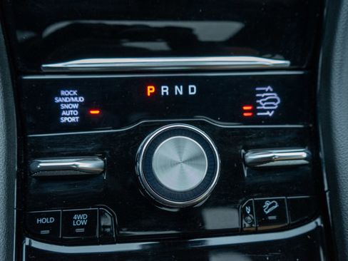 Used 2022 Jeep Grand Cherokee L Summit w/ Luxury Tech Group V image 22