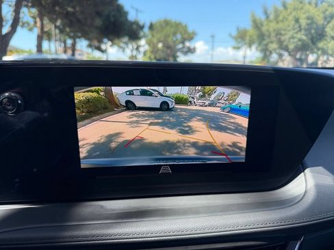 Used 2025 Buick Encore GX Preferred AWD/4WD image 17