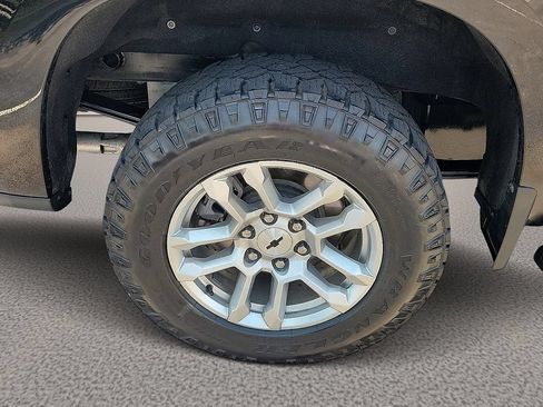Used 2022 Chevrolet Silverado 1500 RST w/ Diesel Off-Road Package AWD/4WD image 6