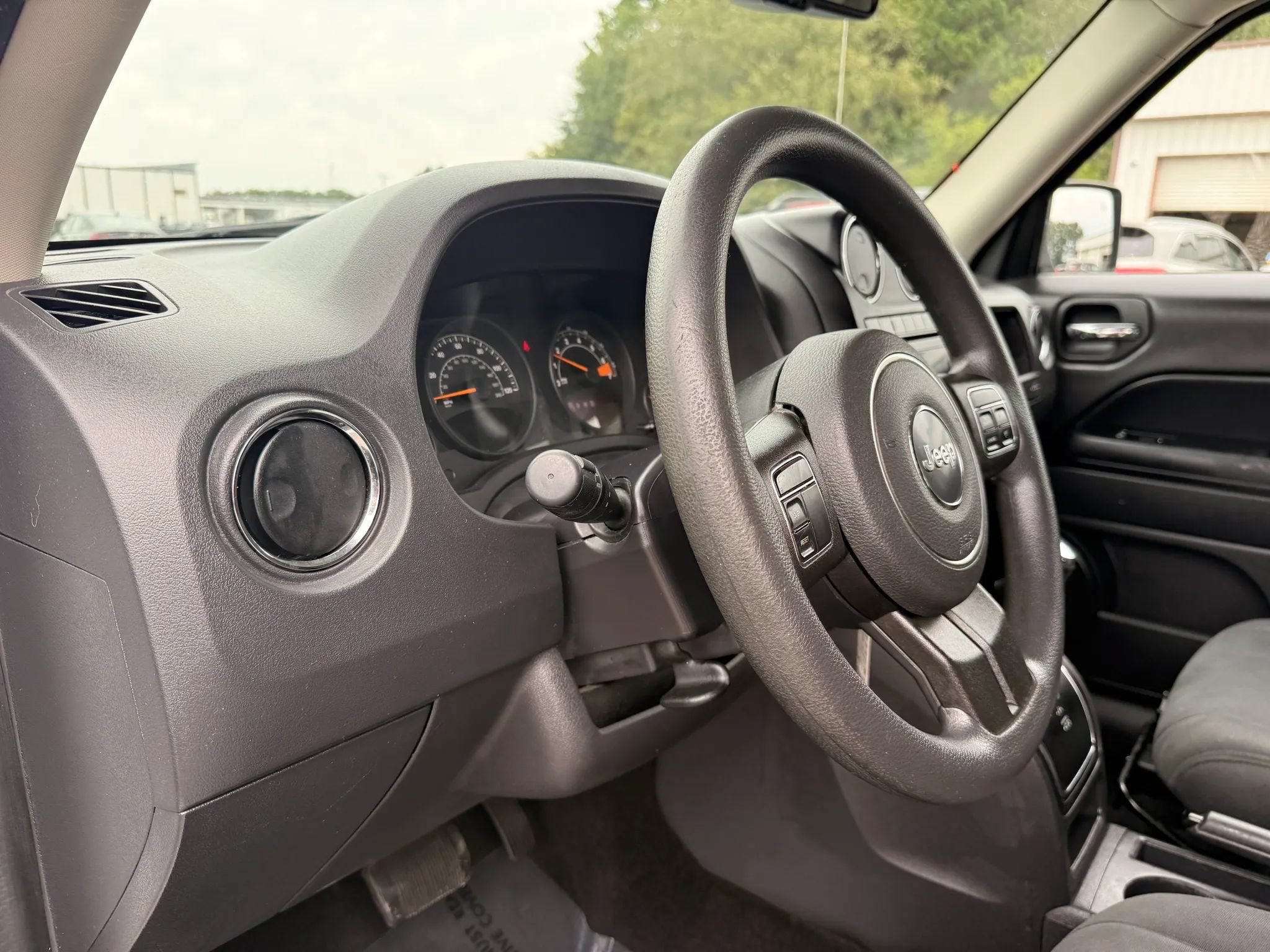 Used 2016 Jeep Patriot Sport w/ Power Value Group FWD image 16