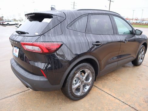 New 2026 Ford Escape ST-Line w/ Tech Pack #1 FWD image 22