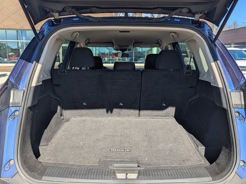Used 2023 Nissan Rogue S image 26