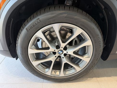 New 2026 BMW X5 xDrive40i AWD/4WD image 8