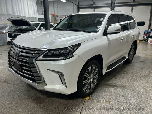 Used 2017 Lexus LX 570 4WD image 7