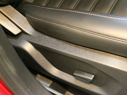 Used 2024 Ford Edge SEL w/ Convenience Package image 12