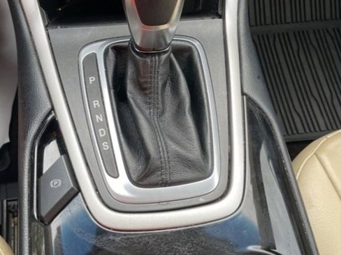 Used 2017 Ford Edge SEL w/ Equipment Group 201A image 19