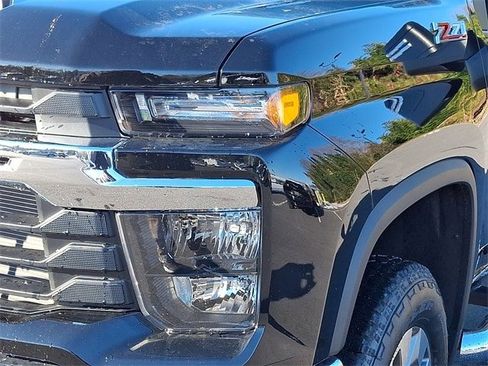 New 2026 Chevrolet Silverado 3500 LT w/ Trail Boss Package image 7