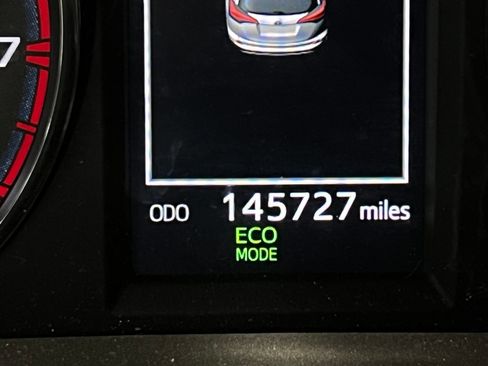 Used 2016 Toyota RAV4 XLE FWD image 11