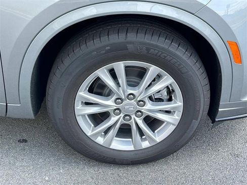 New 2025 Cadillac XT6 Luxury image 7