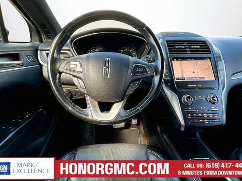 Used 2019 Lincoln MKC Reserve w/ MKC Technology Package FWD image 8