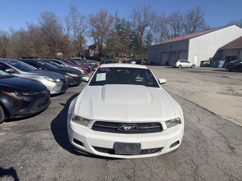 Used 2012 Ford Mustang Premium image 4