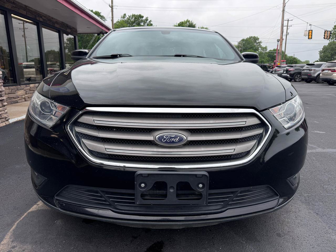 Used 2018 Ford Taurus SEL w/ Equipment Group 201A FWD image 20