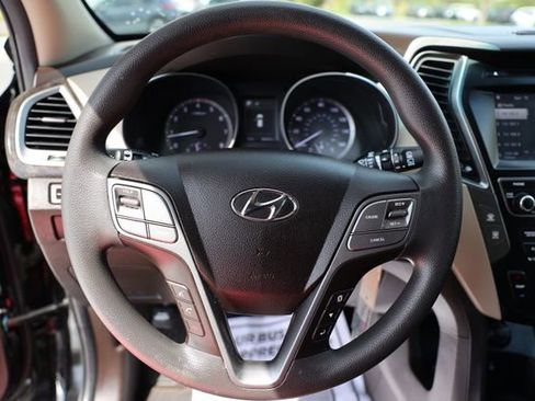 Used 2017 Hyundai Santa Fe Sport image 15