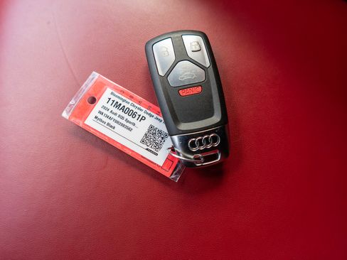Used 2024 Audi SQ5 Prestige AWD/4WD image 34